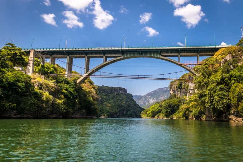 Sumidero Canyon ending in San Cristóbal — photo 2